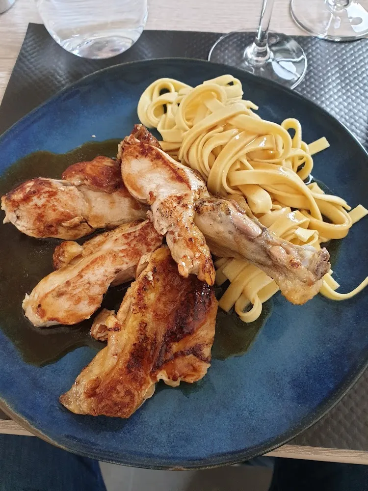 Suprême de Pintade Tagliatelles Fraîches